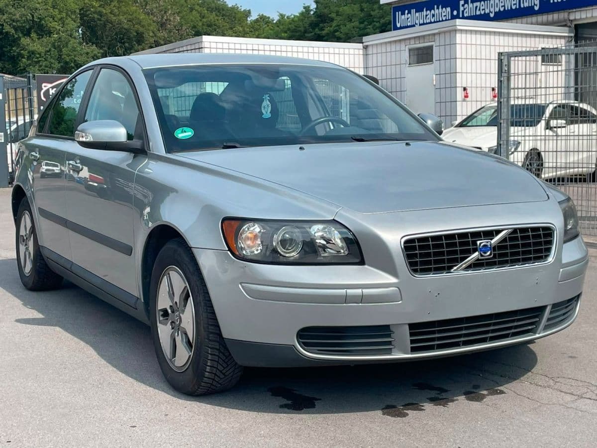 Volvo S40 — foto 2