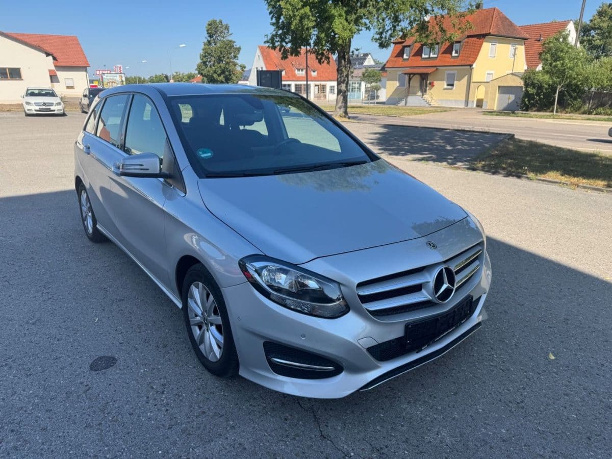 Mercedes-Benz B 180 — foto 2