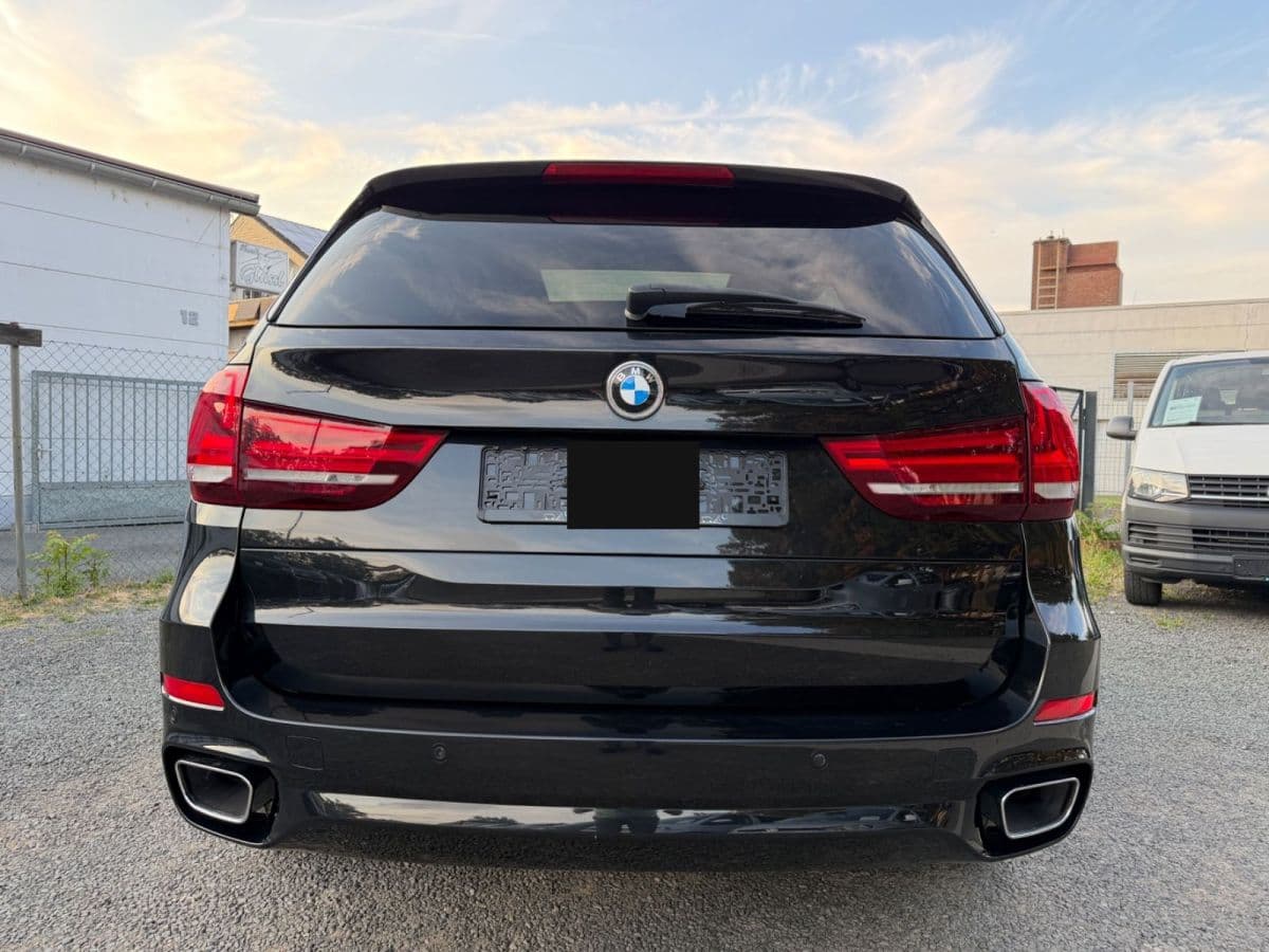 BMW X5 — foto 4